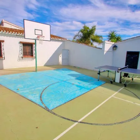 Villa Finca La Coma - Modern, Well-equipped With Private Pool In *